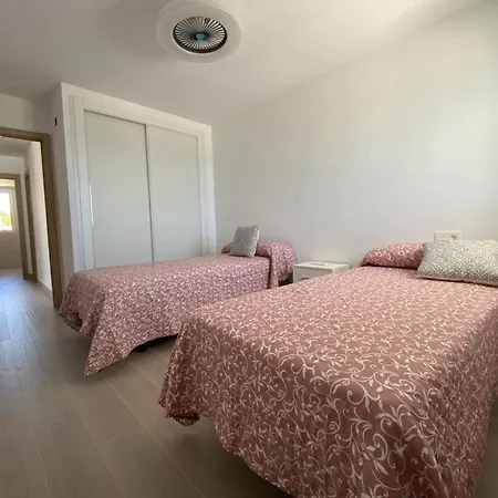 Apartamento Precioso Atico Con Vistas Al Mar *